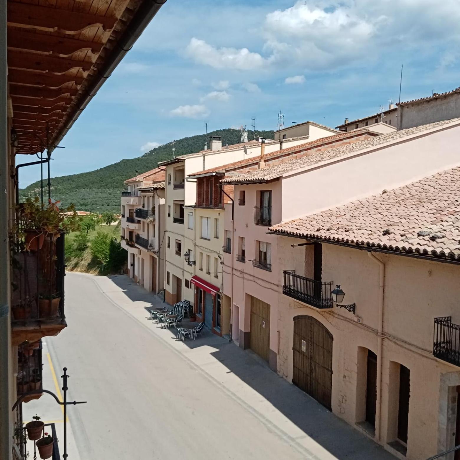 Hostal Tastavins Penarroya De Tastavins Bagian luar foto