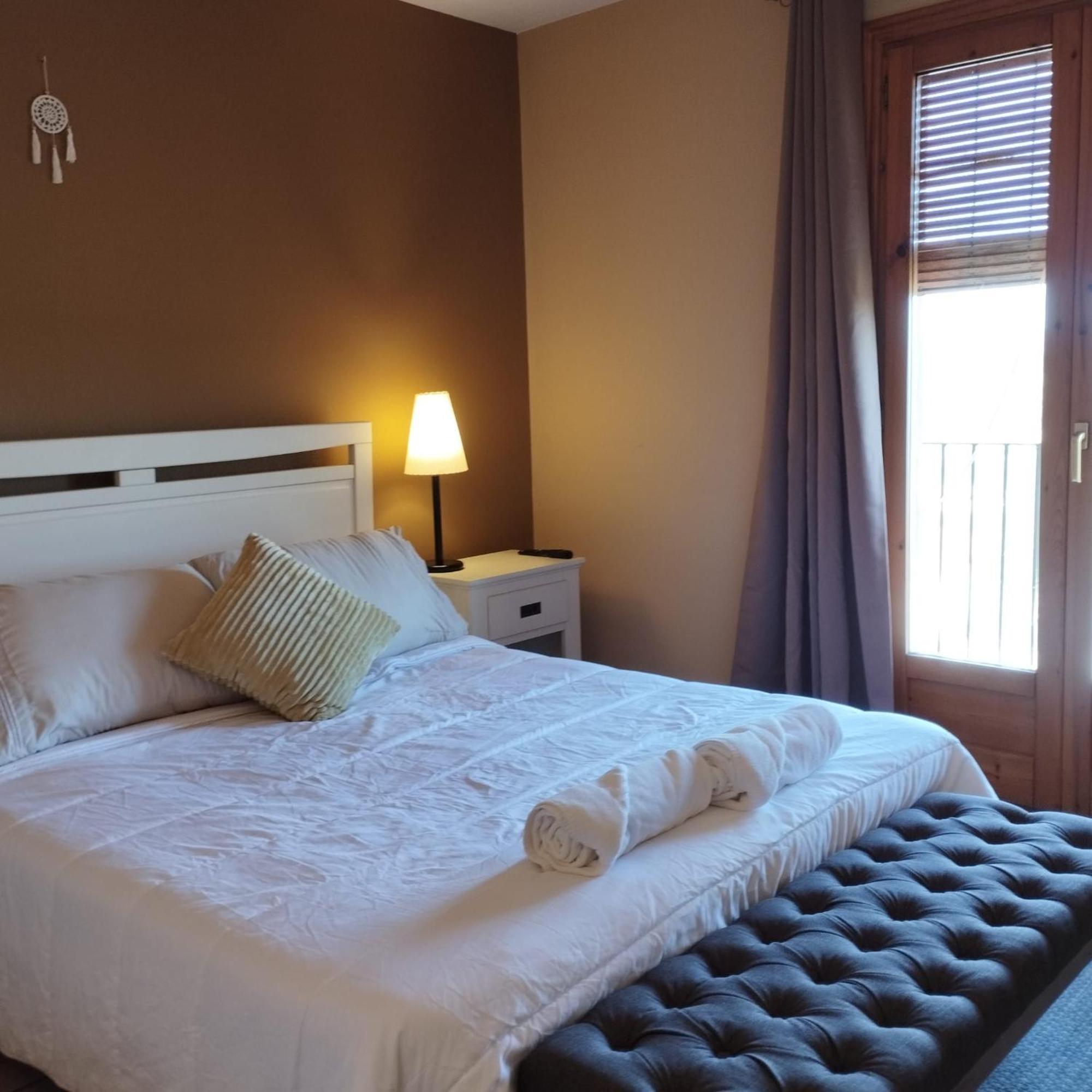 Hostal Tastavins Penarroya De Tastavins Bagian luar foto