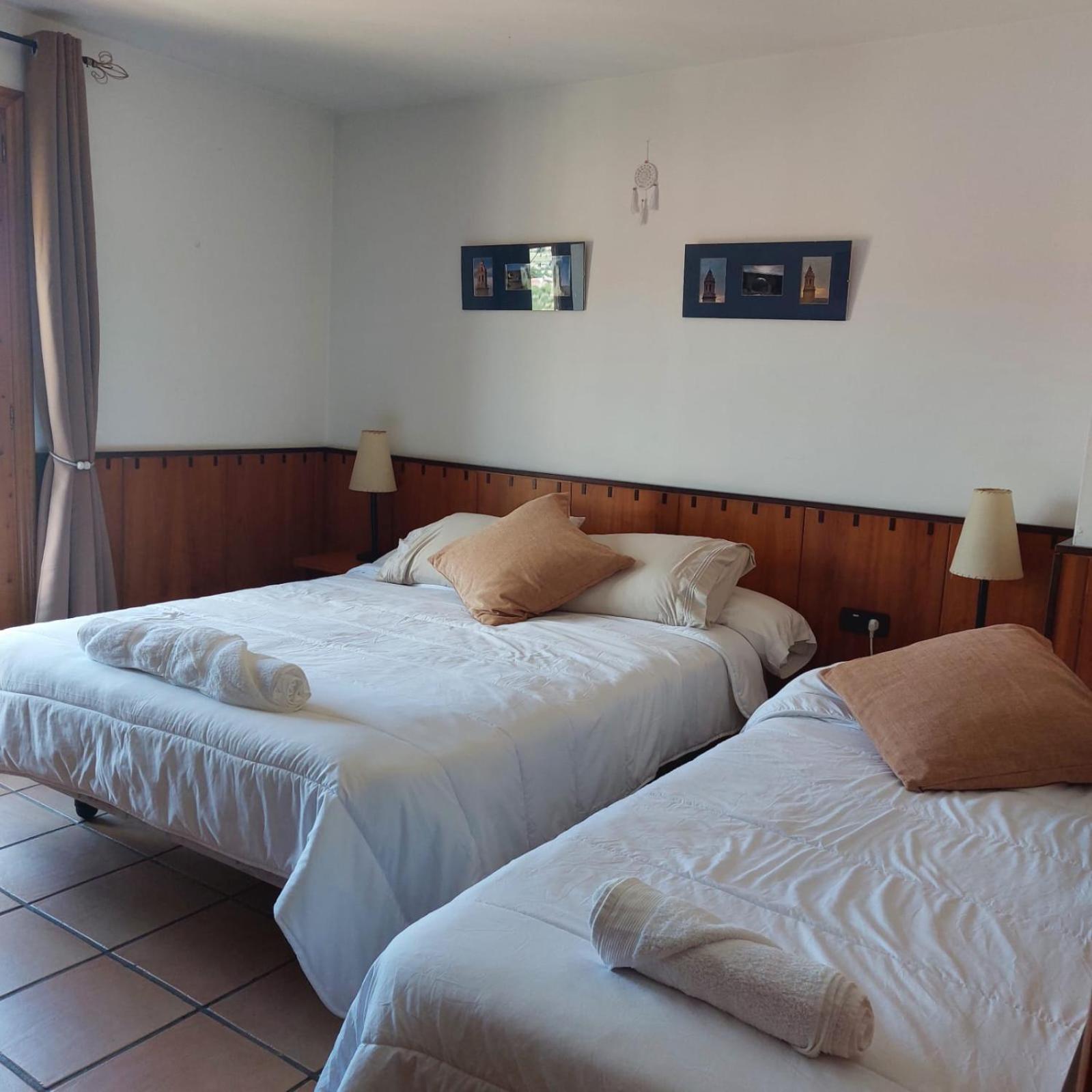 Hostal Tastavins Penarroya De Tastavins Bagian luar foto